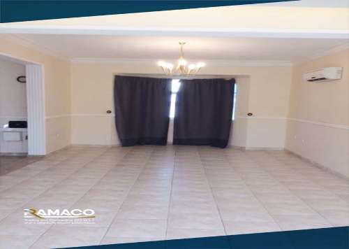 NO COMMISSION: 3BR UF Villa in Old Airport