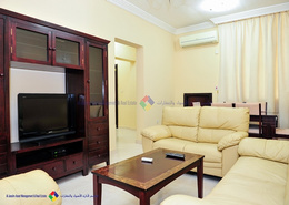 NO COMMISSION! 3- BR FURNISHED APARTMENT