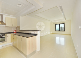 *Stunning Studio With Direct Marina View