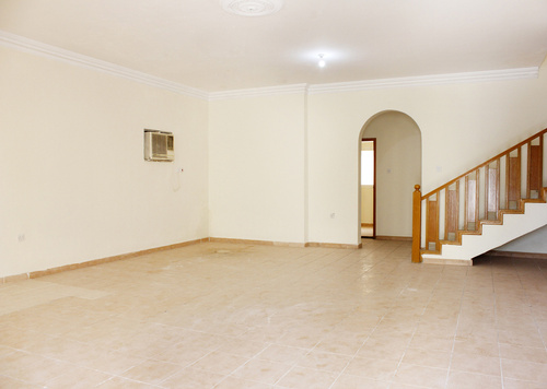 Unfurnished Villa (5Bedroom) in Al Rawda