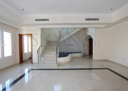 Luxurious 4 BR penthouse in Porto Arabia