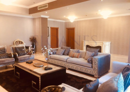 Luxurious & Spacious Penthouse for Rent!