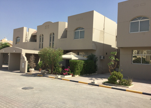 Stylish 3 Bedrooms Villa / Unfurnished