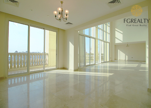 Splendid Penthouse seaview 2 months free