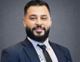 العميل Hamza  Mathlouthi