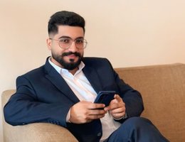 Agent Zeeshan  Farooq