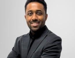 العميل Osama  Muhamad