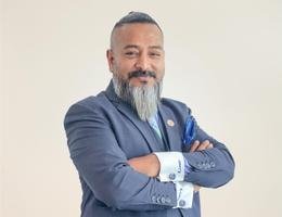 العميل Lewis Negi