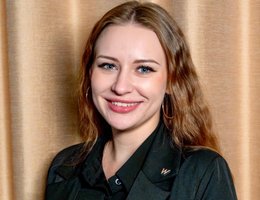 العميل Milanya Titova