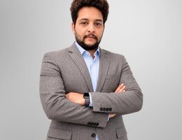 العميل Ali Abbas