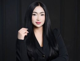 Agent Laurene Flores
