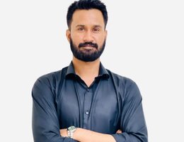 العميل Umar Akhtar