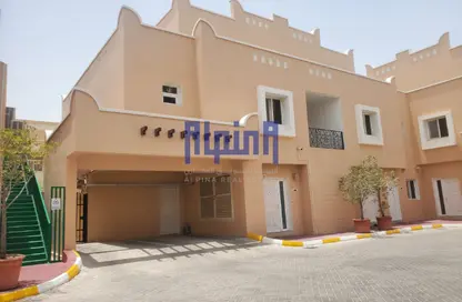 Villa - 4 Bedrooms - 4 Bathrooms for rent in Old Airport Road - Old Airport Road - Doha