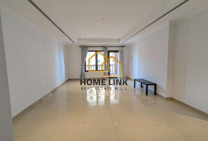 906741 - Property Image 2