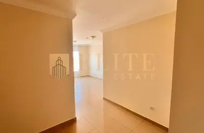 Apartment - 2 Bedrooms - 2 Bathrooms for rent in Al Nasr Street - Al Nasr - Doha