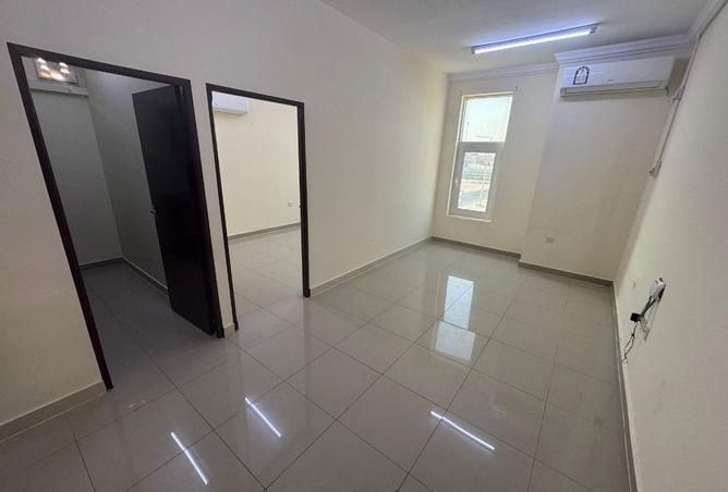 987713 - Property Image 2