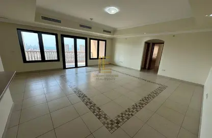 Apartment - 2 Bedrooms - 3 Bathrooms for rent in West Porto Drive - Porto Arabia - The Pearl Island - Doha