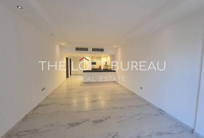 999013 - Property Image 2