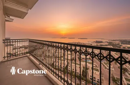 Apartment - 3 Bedrooms - 5 Bathrooms for rent in Floresta Gardens - The Pearl Island - Doha