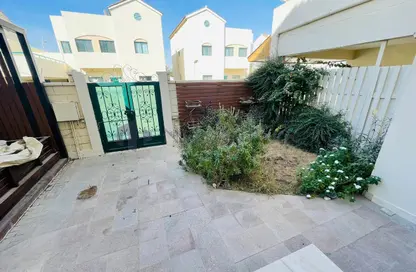 Compound - 4 Bedrooms - 5 Bathrooms for rent in Ammar Bin Yasser Street - Al Aziziyah - Doha