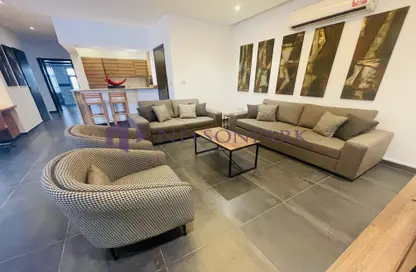 Compound - 3 Bedrooms - 3 Bathrooms for rent in Umm Al Seneem Street - Ain Khaled - Doha