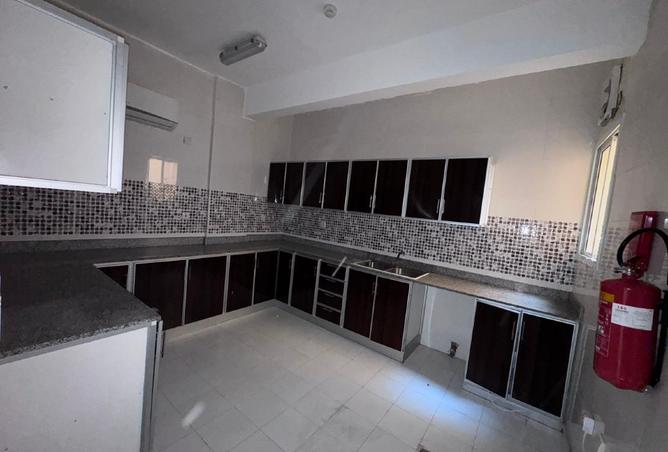 942411 - Property Image 3