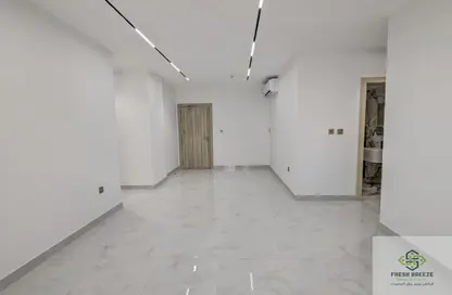Apartment - 2 Bedrooms - 2 Bathrooms for rent in Omar Bin Abdul Aziz Street - Madinat Khalifa - Doha