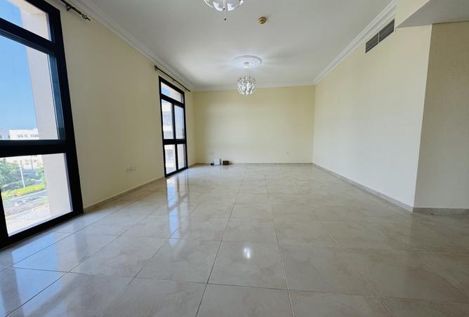 940519 - Property Image 3