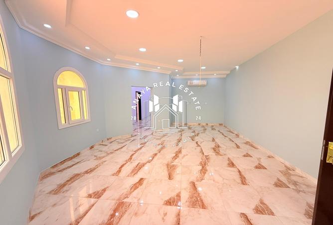 976870 - Property Image 2