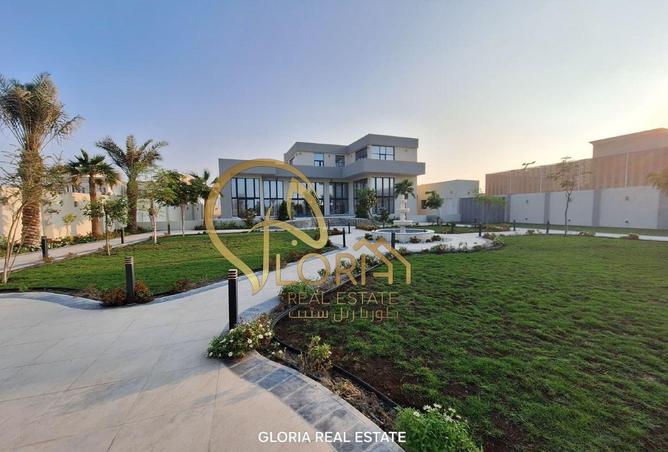 985373 - Property Image 2