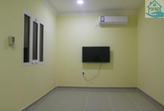 954235 - Property Image 2