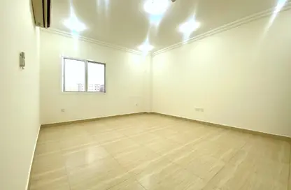 Apartment - 3 Bedrooms - 2 Bathrooms for rent in Al Sadd Road - Al Sadd - Doha