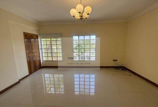 1000404 - Property Image 2