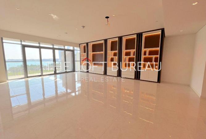 967351 - Property Image 2