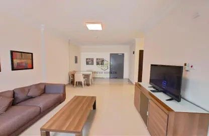 شقة - 3 غرف نوم - 3 حمامات للايجار في ام غوالينا تجارية - ام غويلينا - أم غويلينا - الدوحة