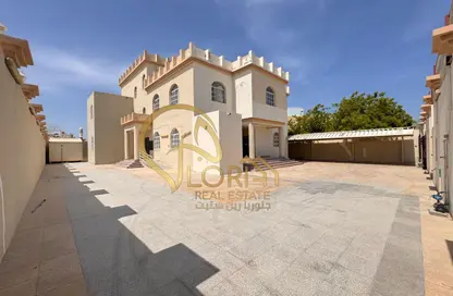 Villa - 7 Bedrooms - 7 Bathrooms for sale in Onaiza Street - Diplomatic Area - Doha