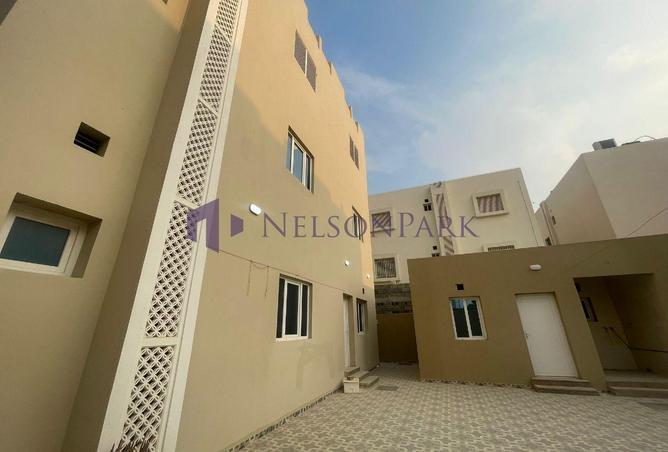 967710 - Property Image 3