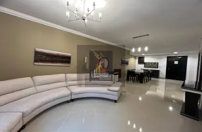 Apartment - 2 Bedrooms - 3 Bathrooms for rent in West Bay - West Bay - Doha