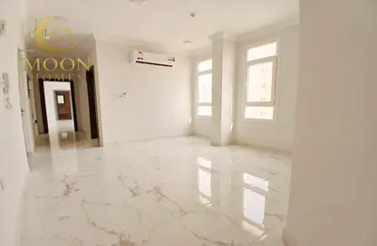 شقة - 3 غرف نوم - 2 حمامات للايجار في ام غويلينا - أم غويلينا - الدوحة