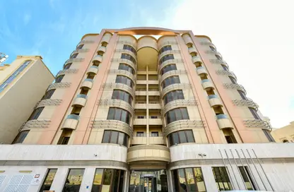 Apartment - 1 Bedroom - 2 Bathrooms for rent in Umm Ghwailina Comm - Umm Ghuwalina - Umm Ghuwailina - Doha
