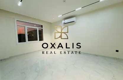Apartment - 2 Bedrooms - 2 Bathrooms for rent in Al Messila - Al Messila - Doha