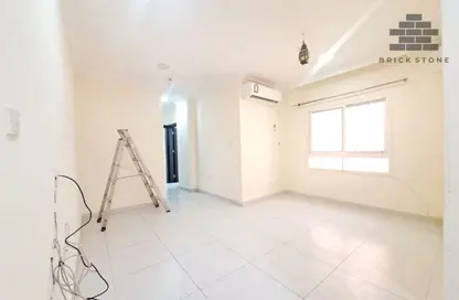 Apartment - 2 Bedrooms - 1 Bathroom for rent in Al Nasr Street - Al Nasr - Doha