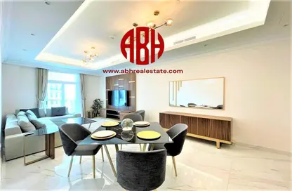 Living / Dining Room image for: Apartment - 3 Bedrooms - 4 Bathrooms for rent in Viva Central - Viva Bahriyah - The Pearl Island - Doha, Image 1