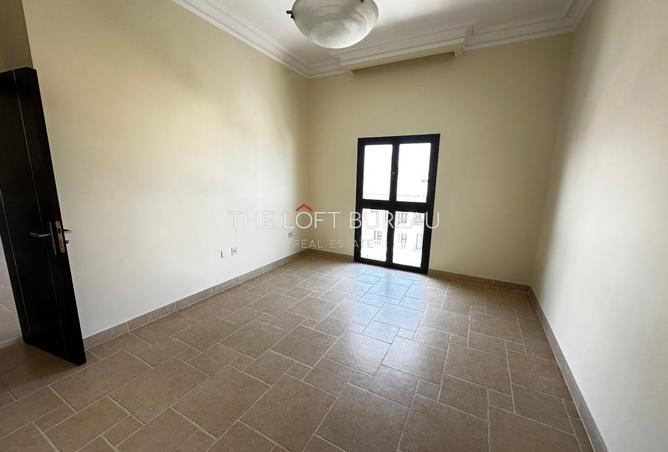 903272 - Property Image 3