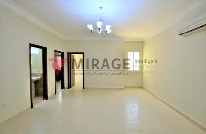 Apartment - 2 Bedrooms - 2 Bathrooms for rent in Umm Ghuwailina 4 - Umm Ghuwailina - Doha