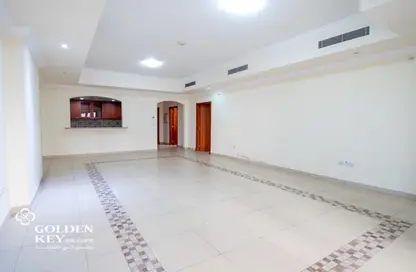 Apartment - 1 Bedroom - 2 Bathrooms for rent in East Porto Drive - Porto Arabia - The Pearl Island - Doha