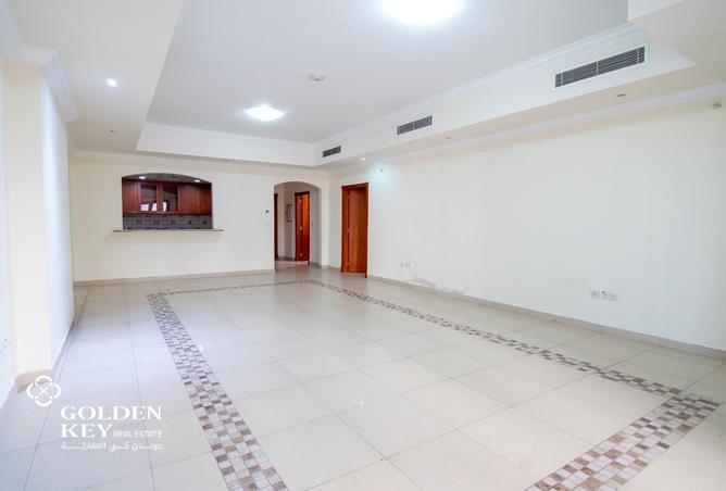 910889 - Property Image 3