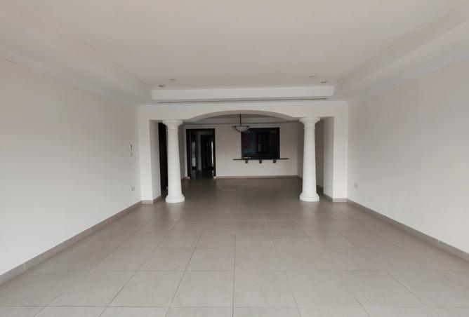 988307 - Property Image 3