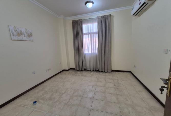 953766 - Property Image 3