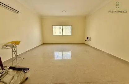 Apartment - 2 Bedrooms - 2 Bathrooms for rent in Al Mansoura - Al Mansoura - Doha